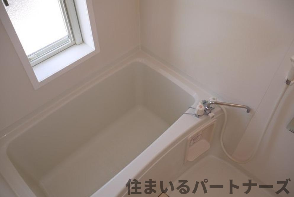 ヴィオーラ弐番館の浴室|コンパクトで使いやすいお風呂です