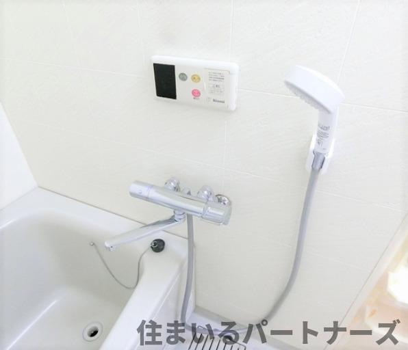 メゾンドール荒木の浴室|落ち着いた空間のお風呂です