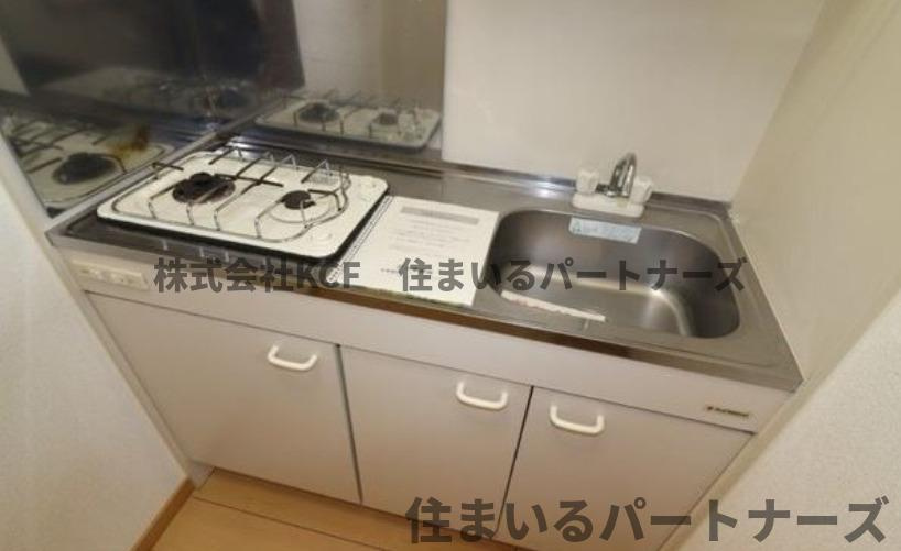 シャンベルジュKTのキッチン|コンパクトなキッチンで掃除もラクラク