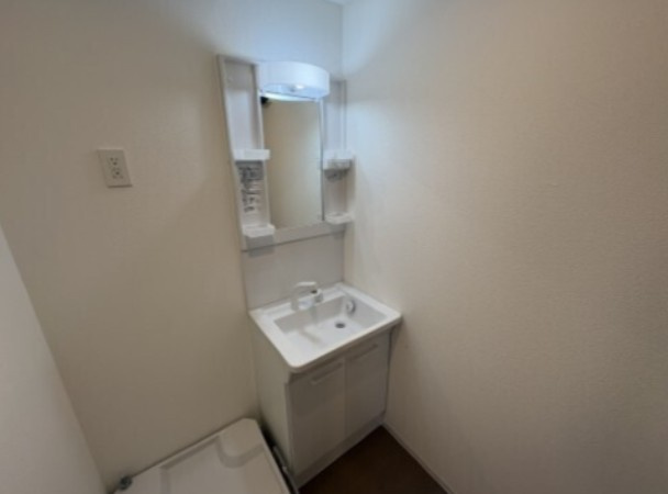 ジーメゾン南鳩ヶ谷パルメールの独立洗面台|※同仕様施工