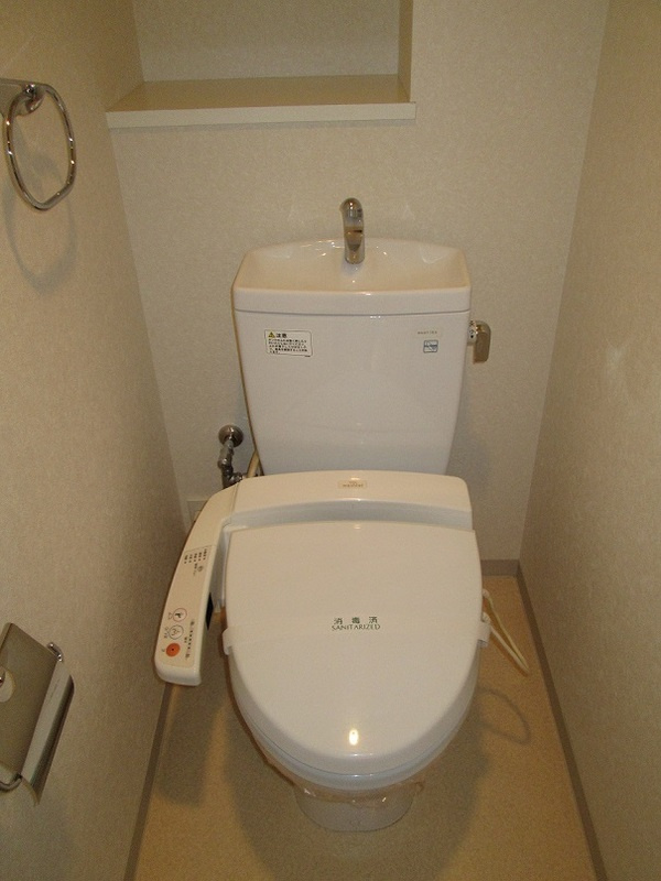 S-RESIDENCE Hommachi Marksのトイレ