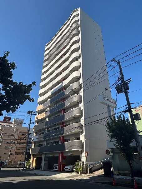 セレニテ西中島アリア弐番館の外観