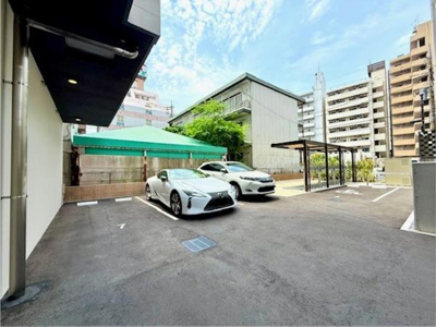 【駐車場】 | デュオフラッツ葛西 | 駐車場があるので、車を買う予定の方も安心です