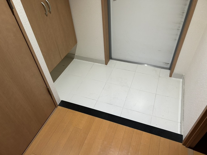 プレスト博労町の玄関