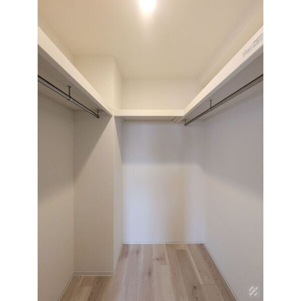 スプランディッド新大阪VIIIの収納