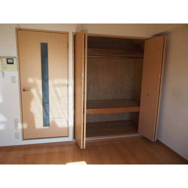 Ｊ・ＡＷＡＺＡの収納