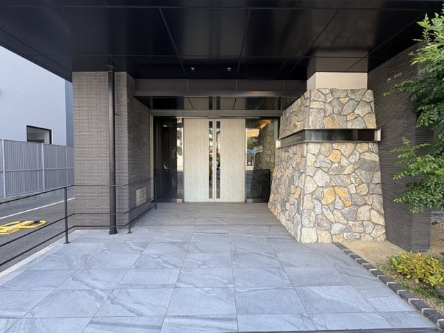 リビオレゾン天王寺真田山のエントランス