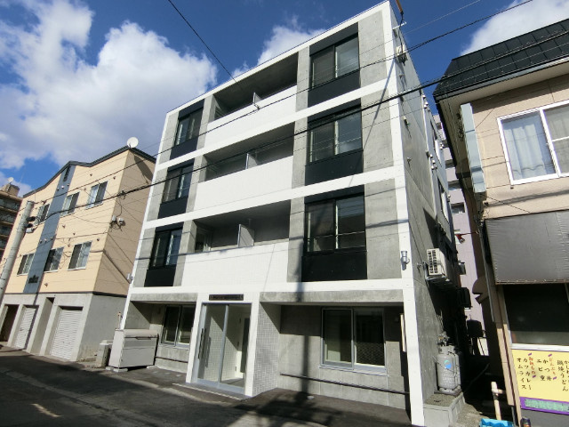 メニーズコート東屯田通