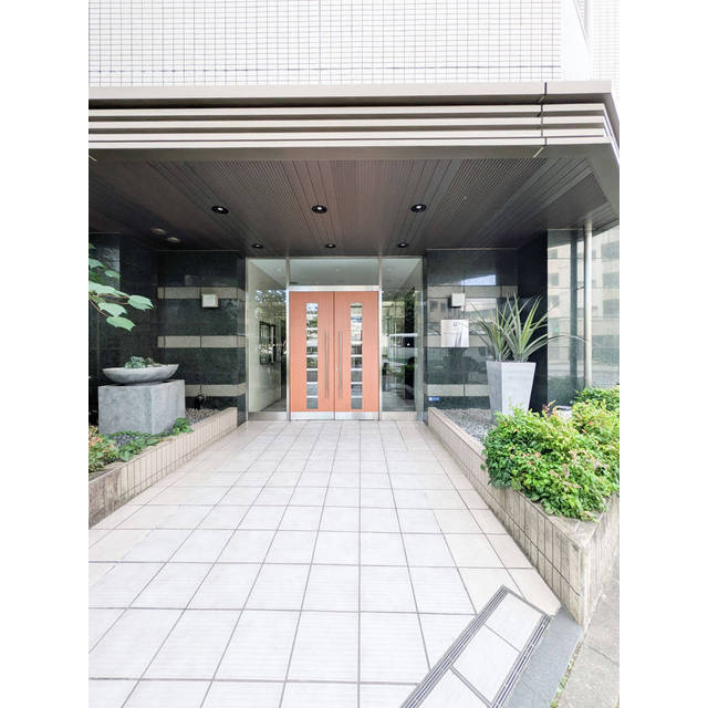 HF西新宿レジデンスEASTのエントランス