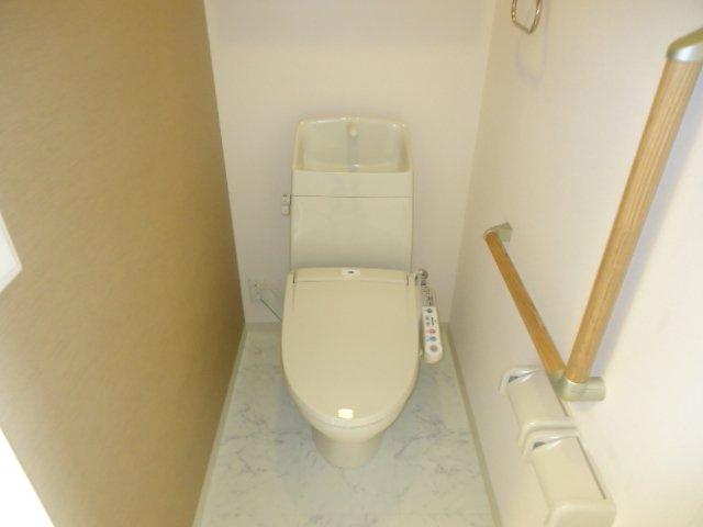 メゾン・ド・ラフェリアのトイレ|清潔感のあるトイレです