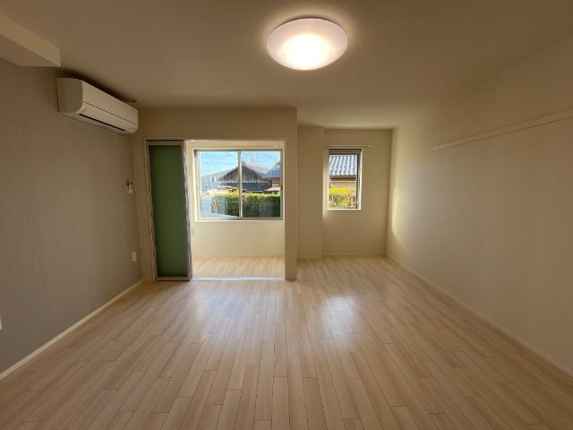 エビスヤ（ＥＢＩＳＵＹＡ） 壱番館の内装|内装は落ち着いています