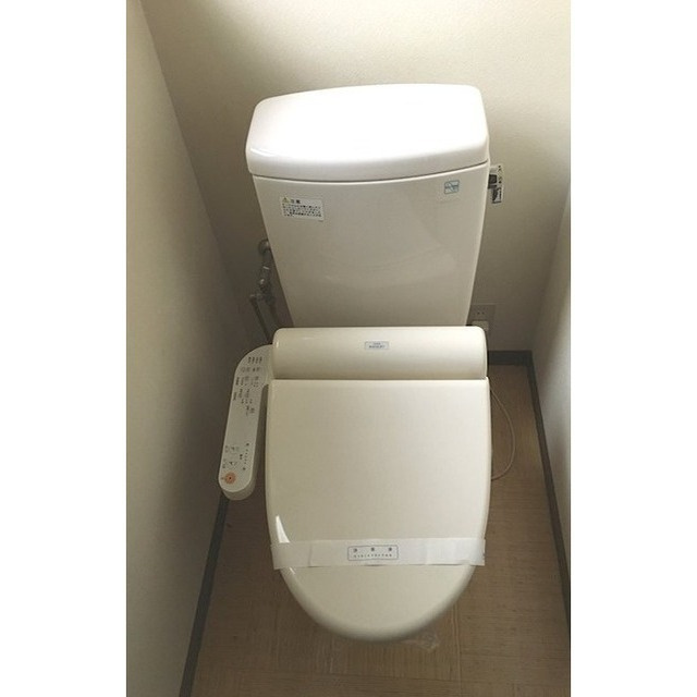 錦が丘戸建のトイレ