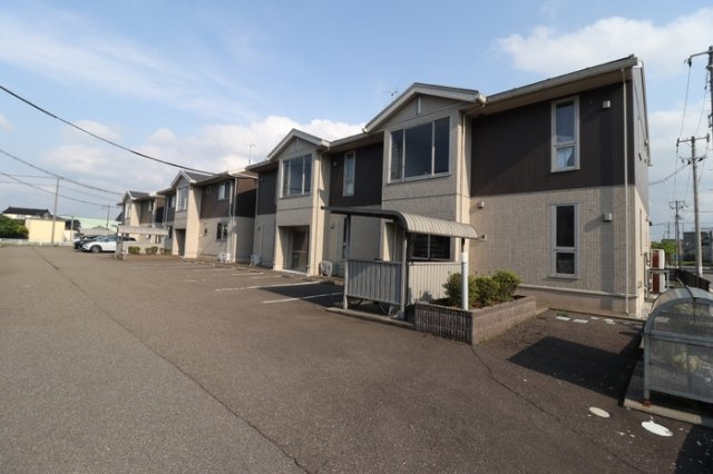 CASA泉 Aの駐車場