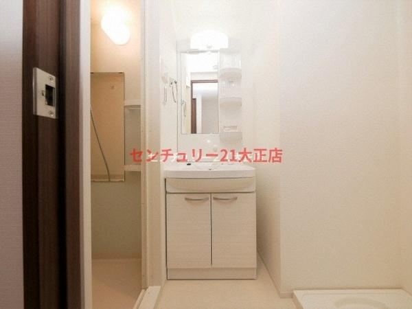 フォーリアライズ大阪ウエストベイの洗面所|参考写真の為、色違いの可能性あります。