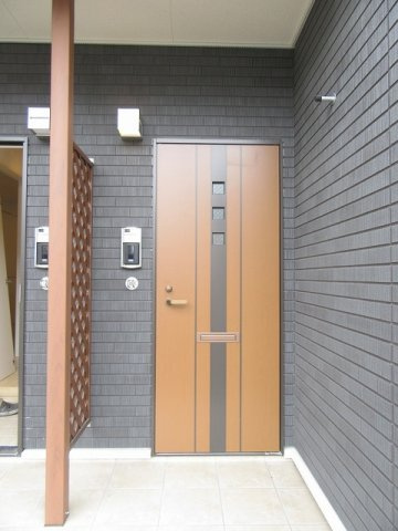 フォルツァ弐番館のエントランス|落ち着いたエントランスです