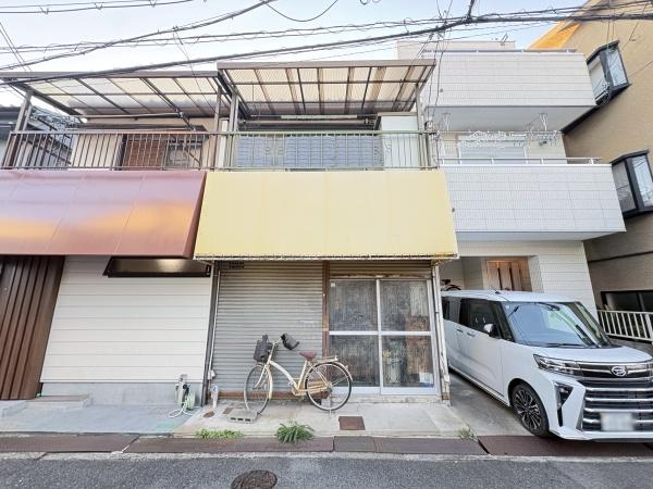 【外観】 | ■閑静な住宅街♪
落ち着いた住環境の住まいです♪穏やかな環境の中で、ゆったりとした暮らしを始めませんか♪

■小学校まで徒歩10分♪
