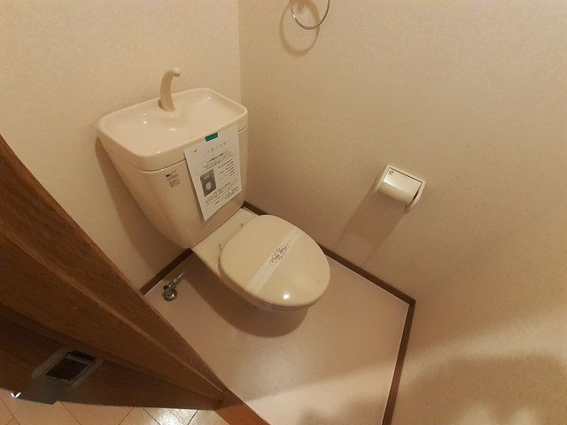 【トイレ】 | ビルドオオタニ | 落ち着いたトイレです