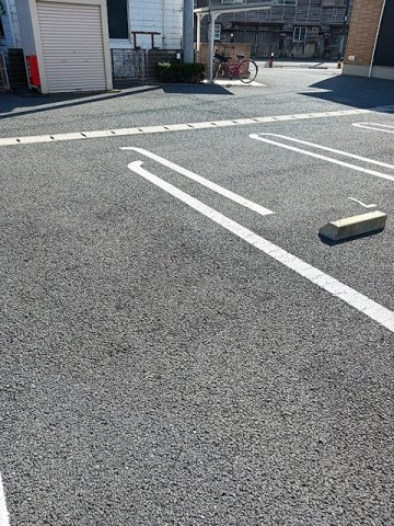 ビサイドＢの駐車場|駐車場があるので、車を買う予定の方も安心です