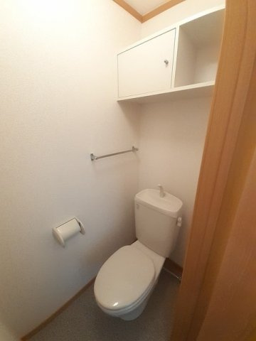 カーサセレーノＡのトイレ|ゆったりとした空間のトイレです