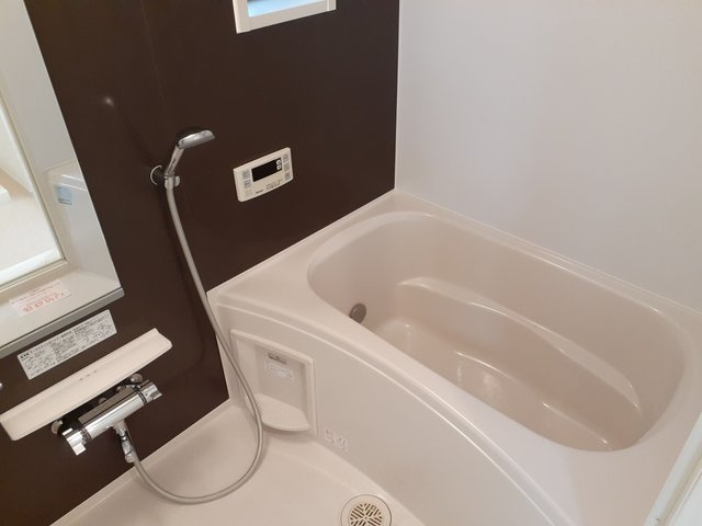 メゾン　アンソレイエの浴室|コンパクトで使いやすいお風呂です