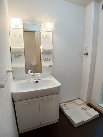 ミルテシェレ　Ａの洗面所|忙しい朝には欠かせない洗面所です