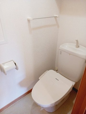 【トイレ】 | ベル・アンジュ | 清潔感のあるトイレです