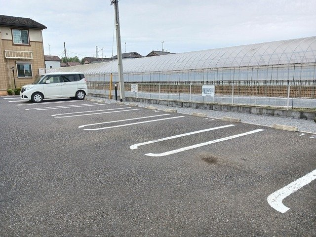 コンフォルトカーサＢの駐車場|駐車場です