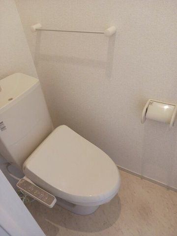 フォンテーヌⅠのトイレ|落ち着いたトイレです