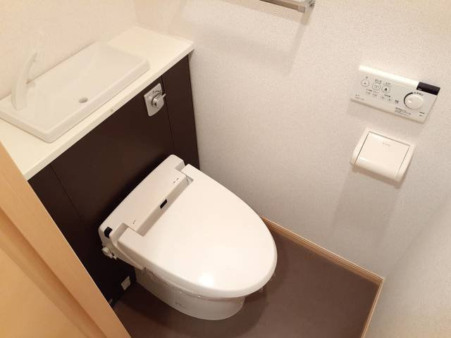リヴァージュ出来島のトイレ|シンプルで使いやすいトイレです