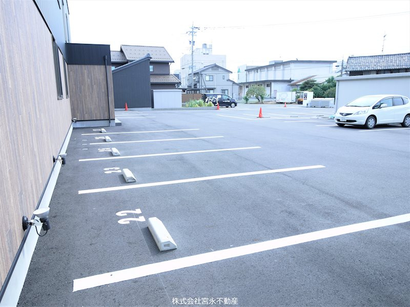Le Bijouの駐車場