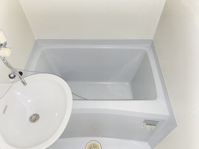 レオパレス秀の浴室