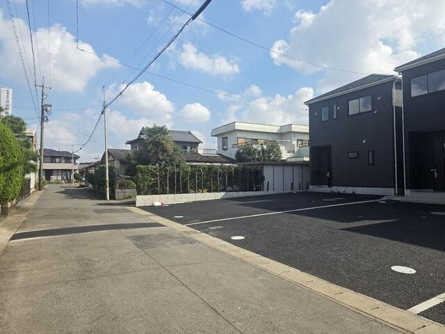 新築戸建て・仲介手数料無料）小牧市多気北町　第１・1号棟の前面道路含む現地写真