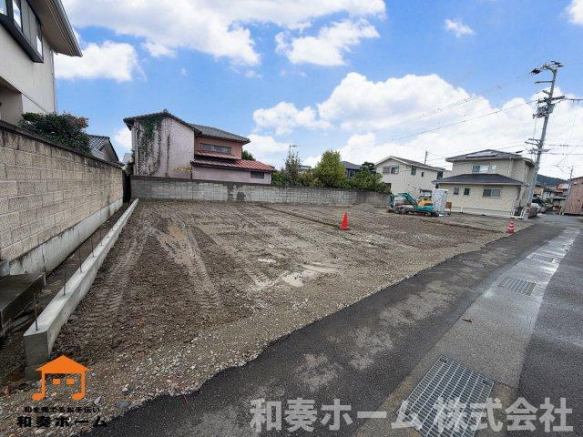 リナージュ ネクスジー 徳島市安宅一丁目01期の駐車場