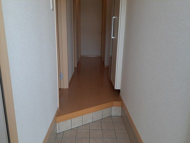 フェアリ－・テ－ル　Ⅱの玄関