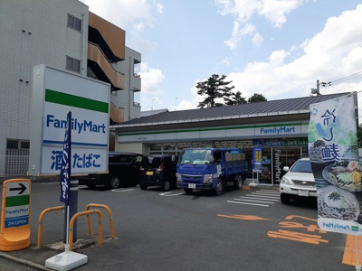 【周辺】 | エクセレント・ビュー・かも川 | ファミリーマート　小山元町店まで142m