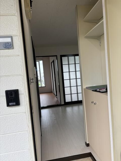 エクセレント日野の玄関