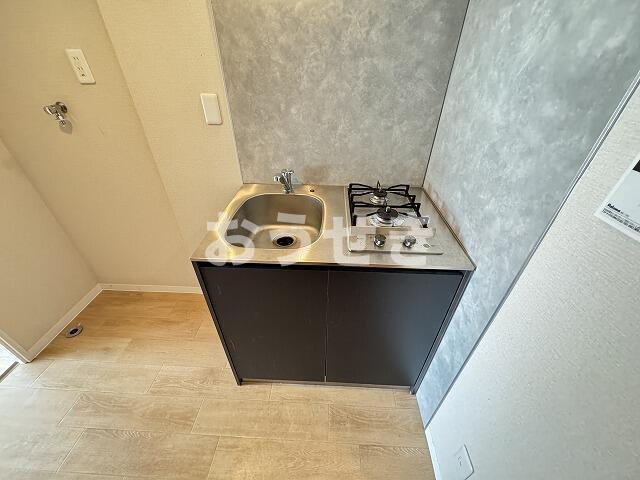 横浜要ビルのキッチン|※別部屋参考写真です