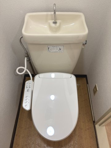 シャンポール新川のトイレ|温水洗浄便座
