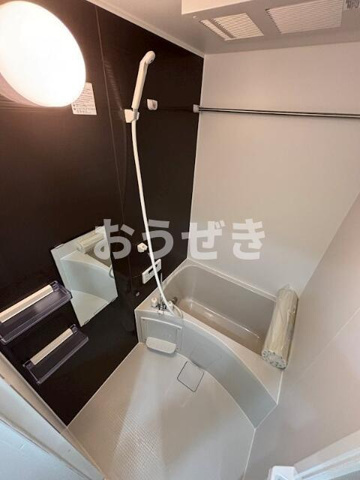 Ｃｒｅｓｔ　井土ヶ谷の浴室
