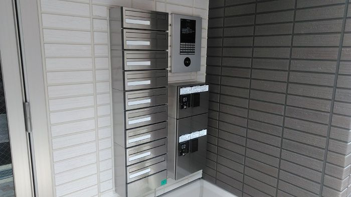 D-room茨木のエントランス