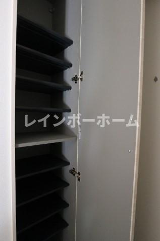 REGALEST　橘の玄関