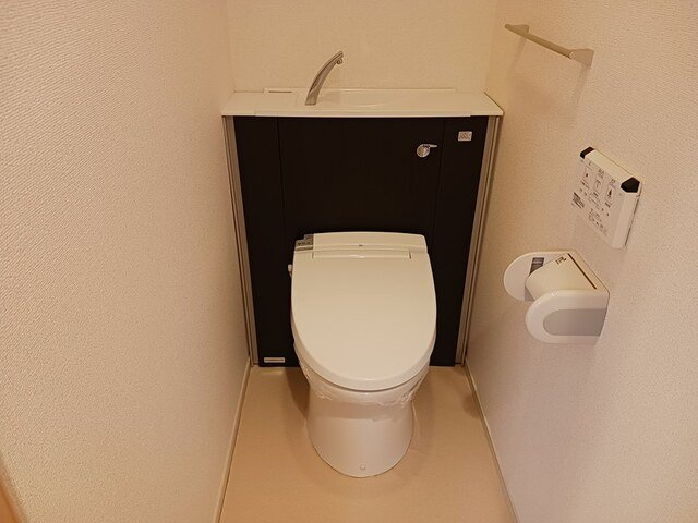 スカイブルーレジデンス横浜のトイレ
