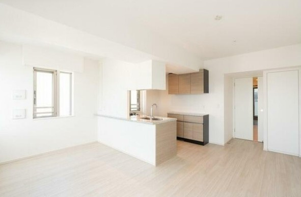台東区東上野６丁目の賃貸マンションの居間・リビング