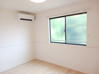 【内装】 | ルイーネシエル | 内装は落ち着いています