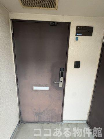 南多聞台第6住宅　1号棟の玄関