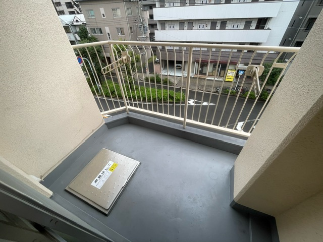 【バルコニー】 | サン岩本ビル