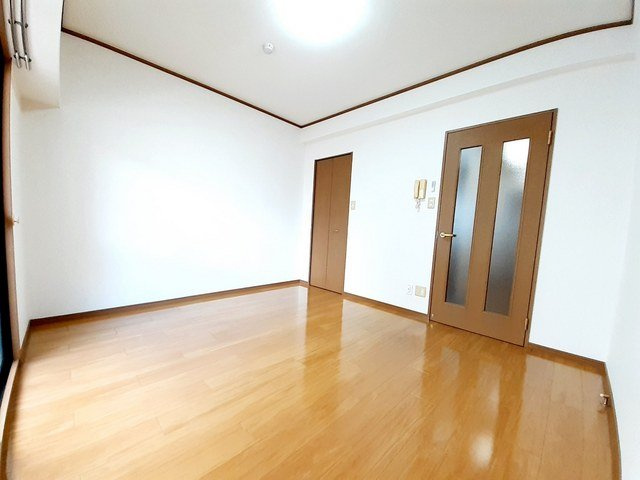 【内装】 | エルマーノ下到津 | 内装は落ち着いています