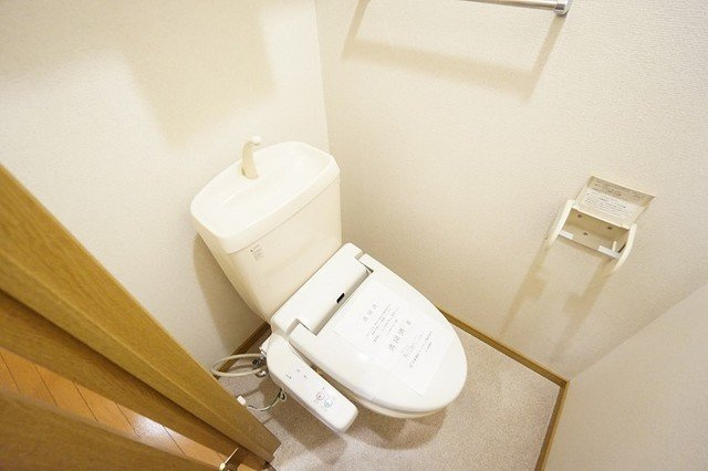 【トイレ】 | セレスタイト黒崎 | 落ち着いたトイレです