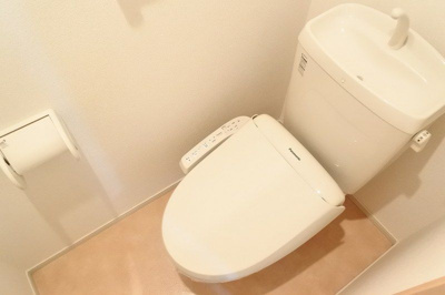 【トイレ】 | ハイブリッヂＣ | トイレです