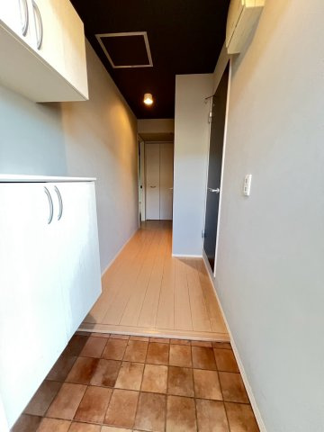ルノン瓦林の玄関